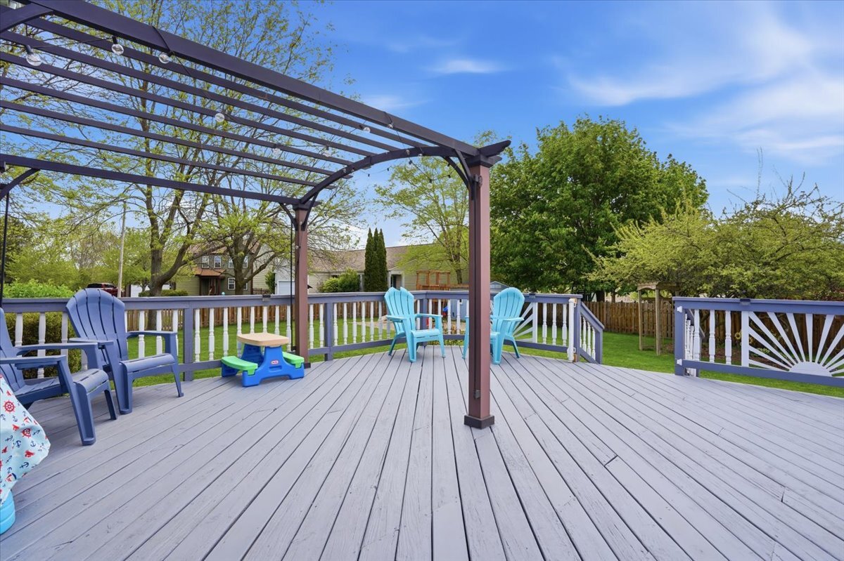 207 Briar Ridge Lane, Lake Villa, IL 60046