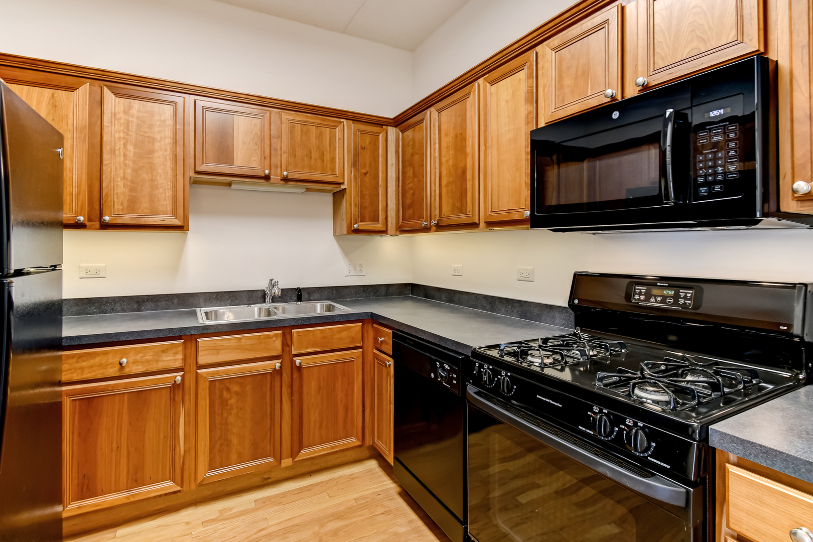 Clarendon Hills, IL 60514