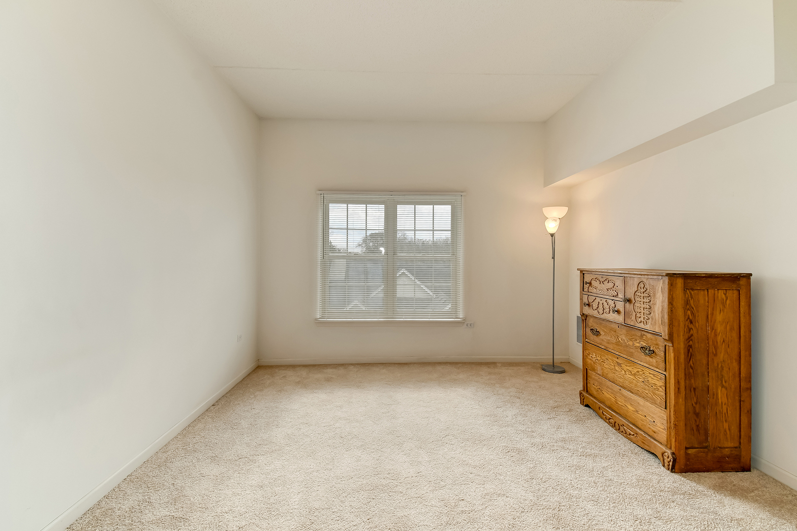 Clarendon Hills, IL 60514