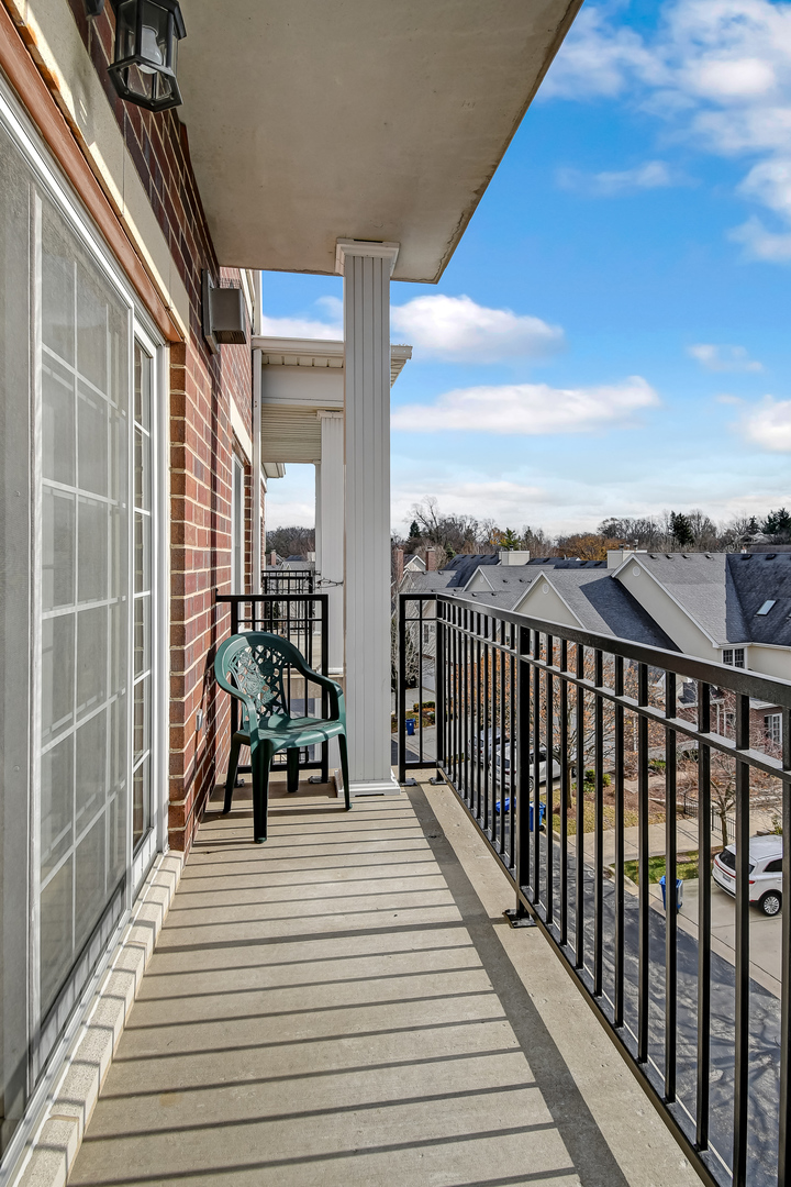 Clarendon Hills, IL 60514