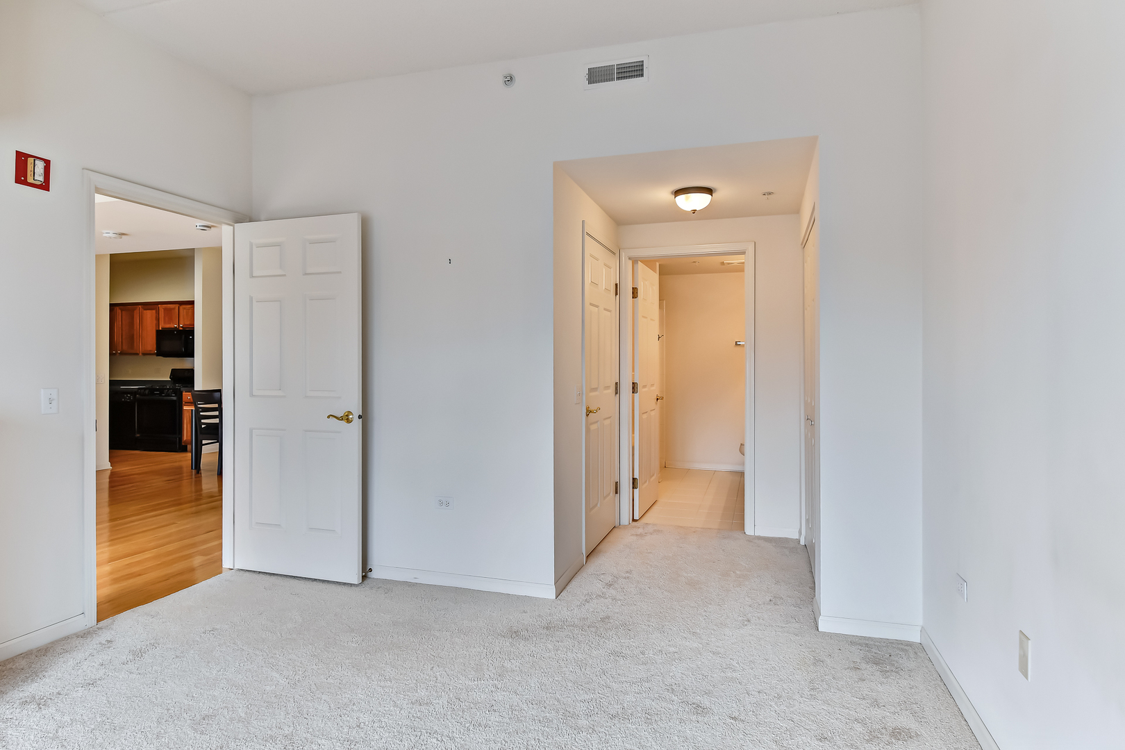 Clarendon Hills, IL 60514