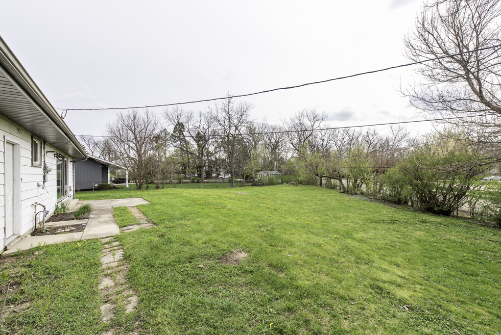 2625 Varonen Avenue, Waukegan, IL 60087