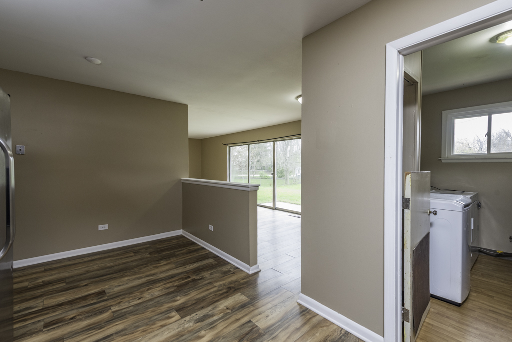 2625 Varonen Avenue, Waukegan, IL 60087