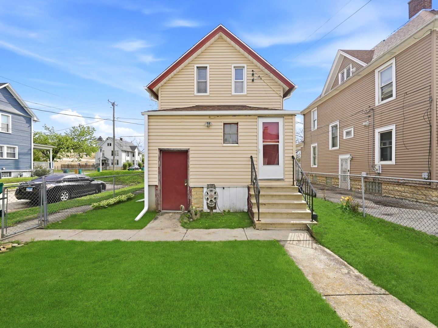 315 Richards Street, Joliet, IL 60433