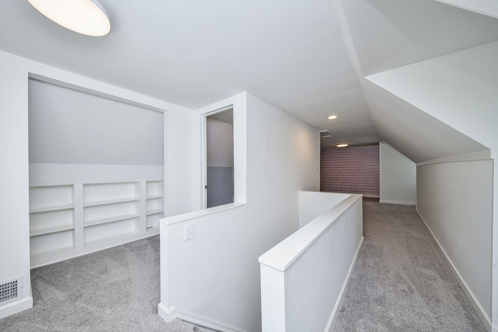 1106 Manchester Road, Wheaton, IL 60187