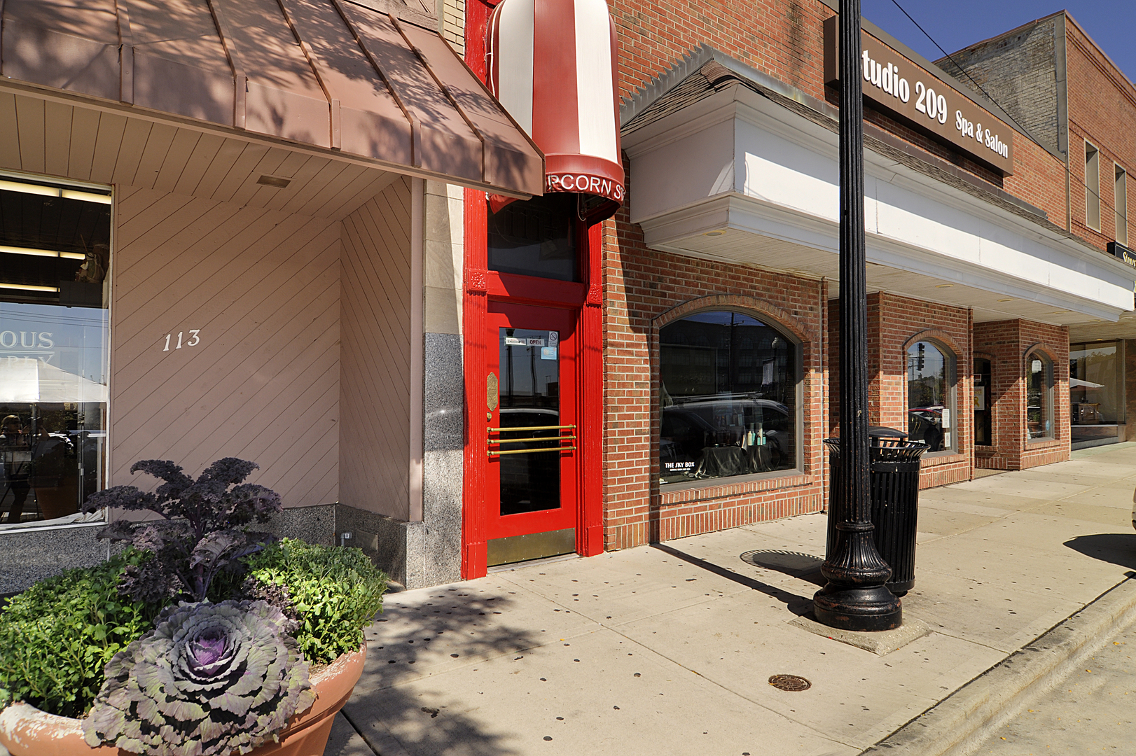 1106 Manchester Road, Wheaton, IL 60187