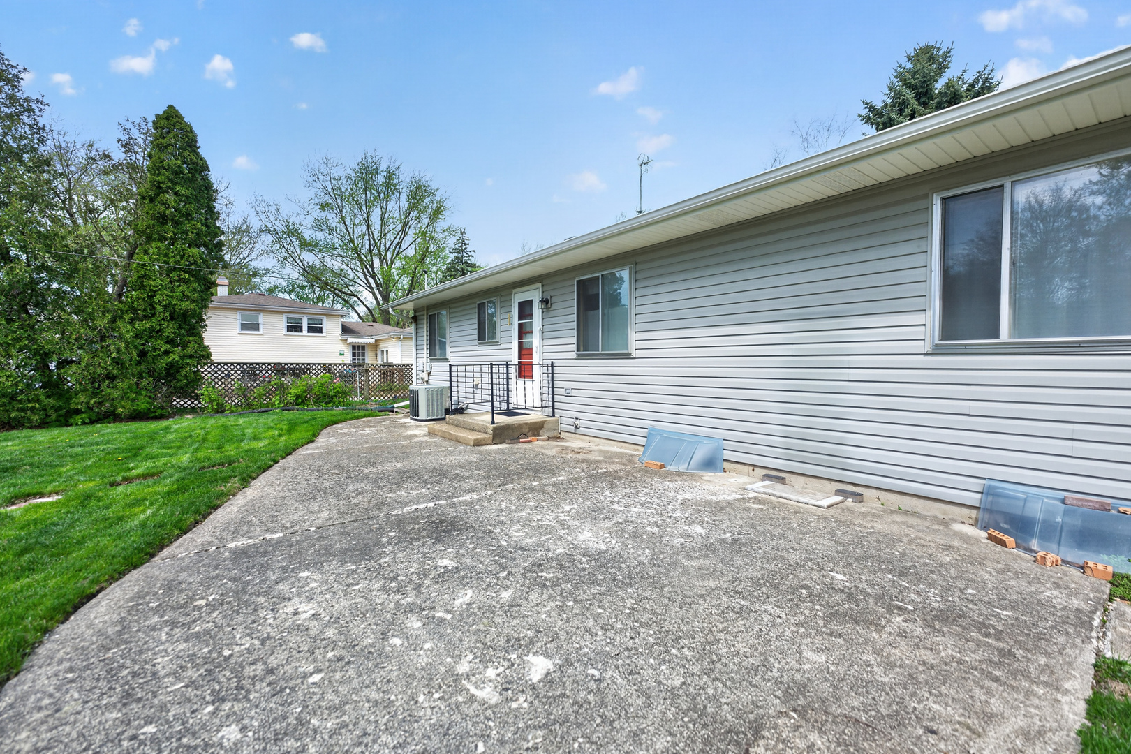 Naperville, IL 60563