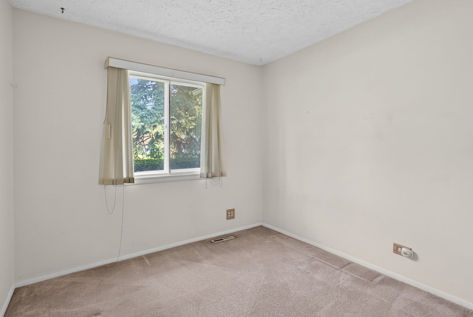 Naperville, IL 60563