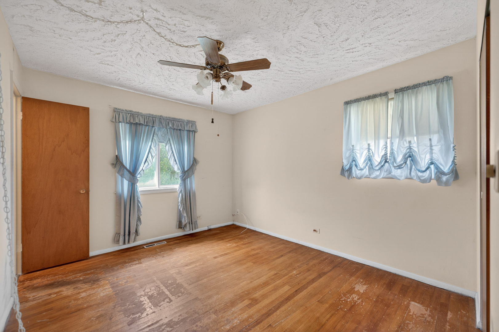 Naperville, IL 60563