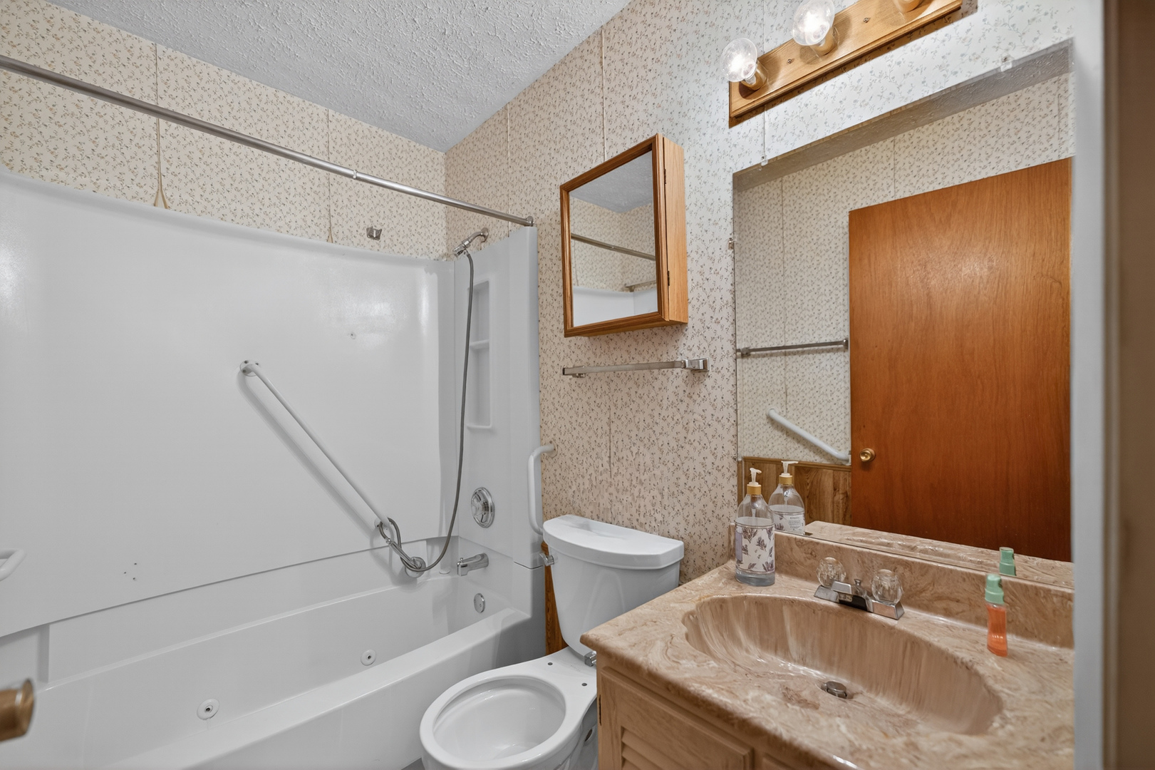 Naperville, IL 60563