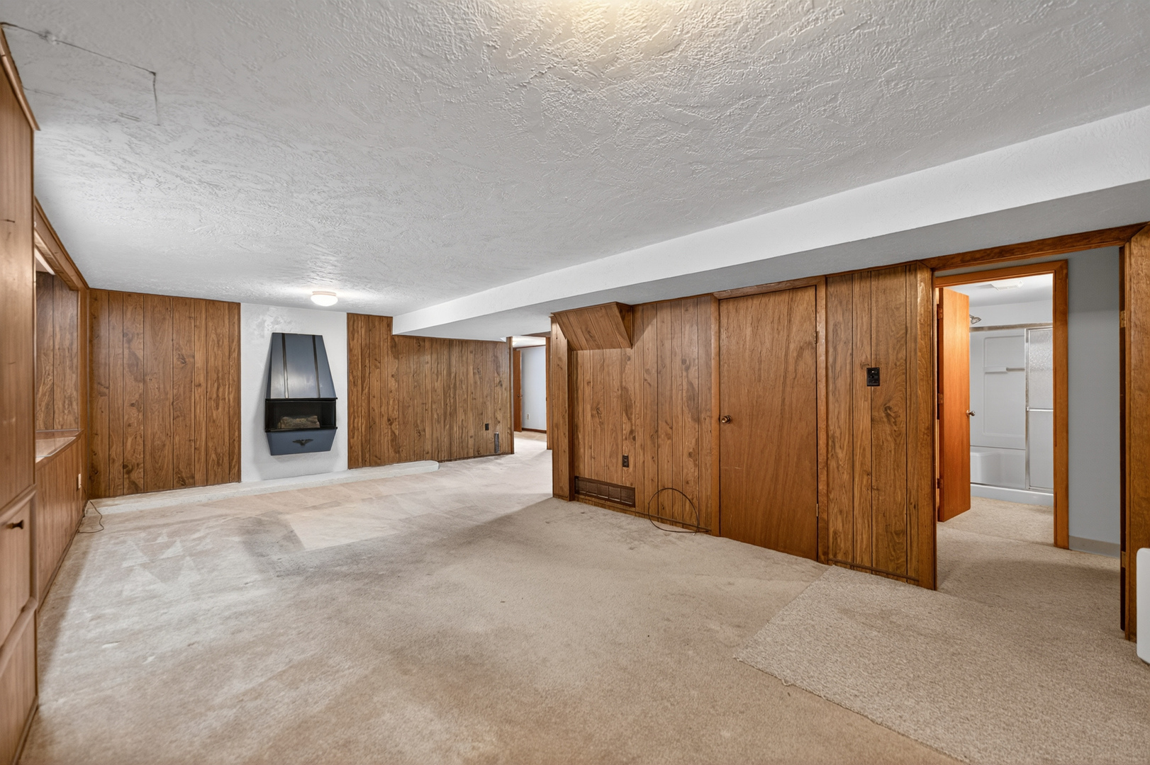 Naperville, IL 60563