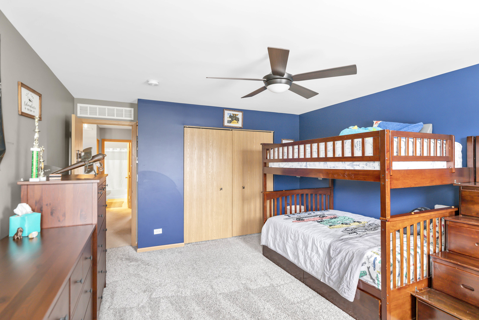 422 Westport Drive, Pingree Grove, IL 60140