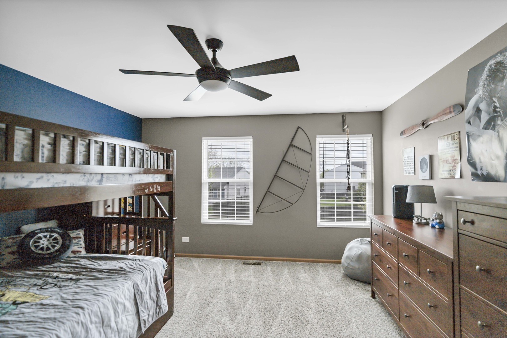 422 Westport Drive, Pingree Grove, IL 60140