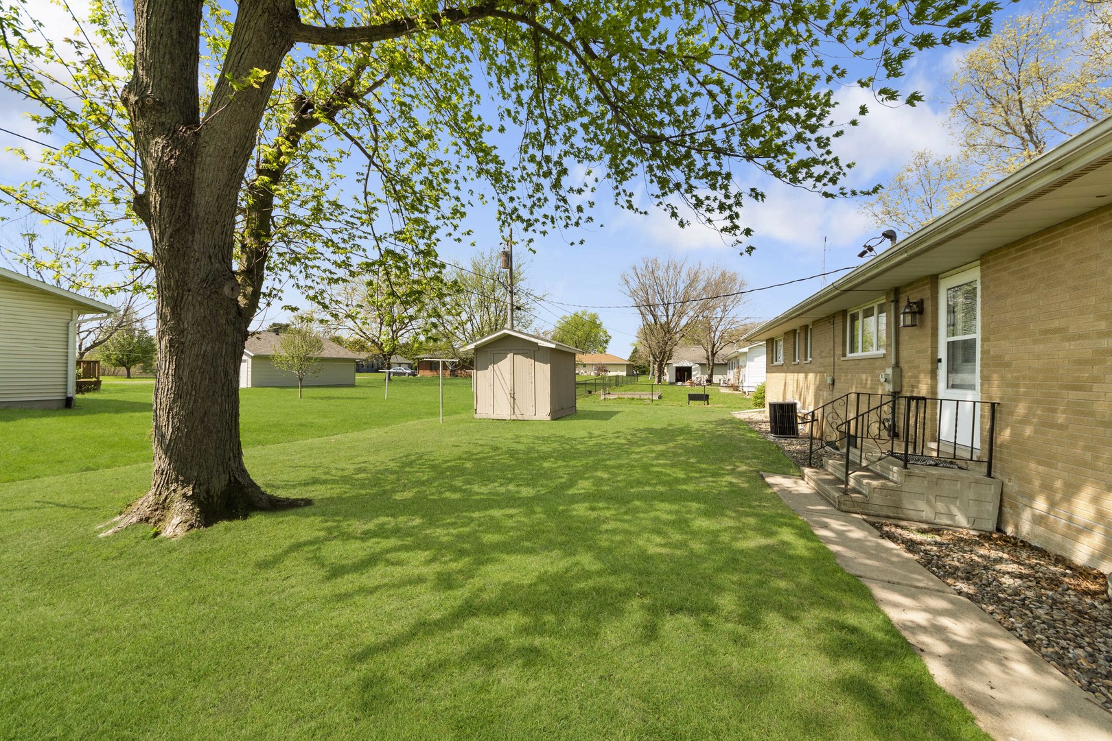 201 Cedar Lane, Minonk, IL 61760