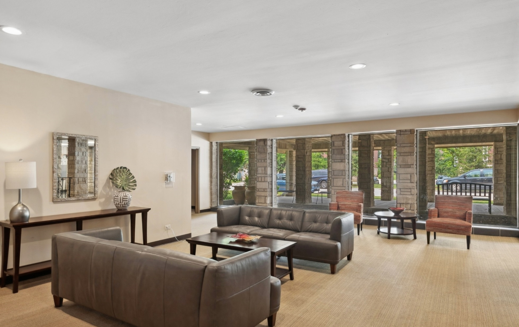 2500 Windsor Mall #1F, Park Ridge, IL 60068