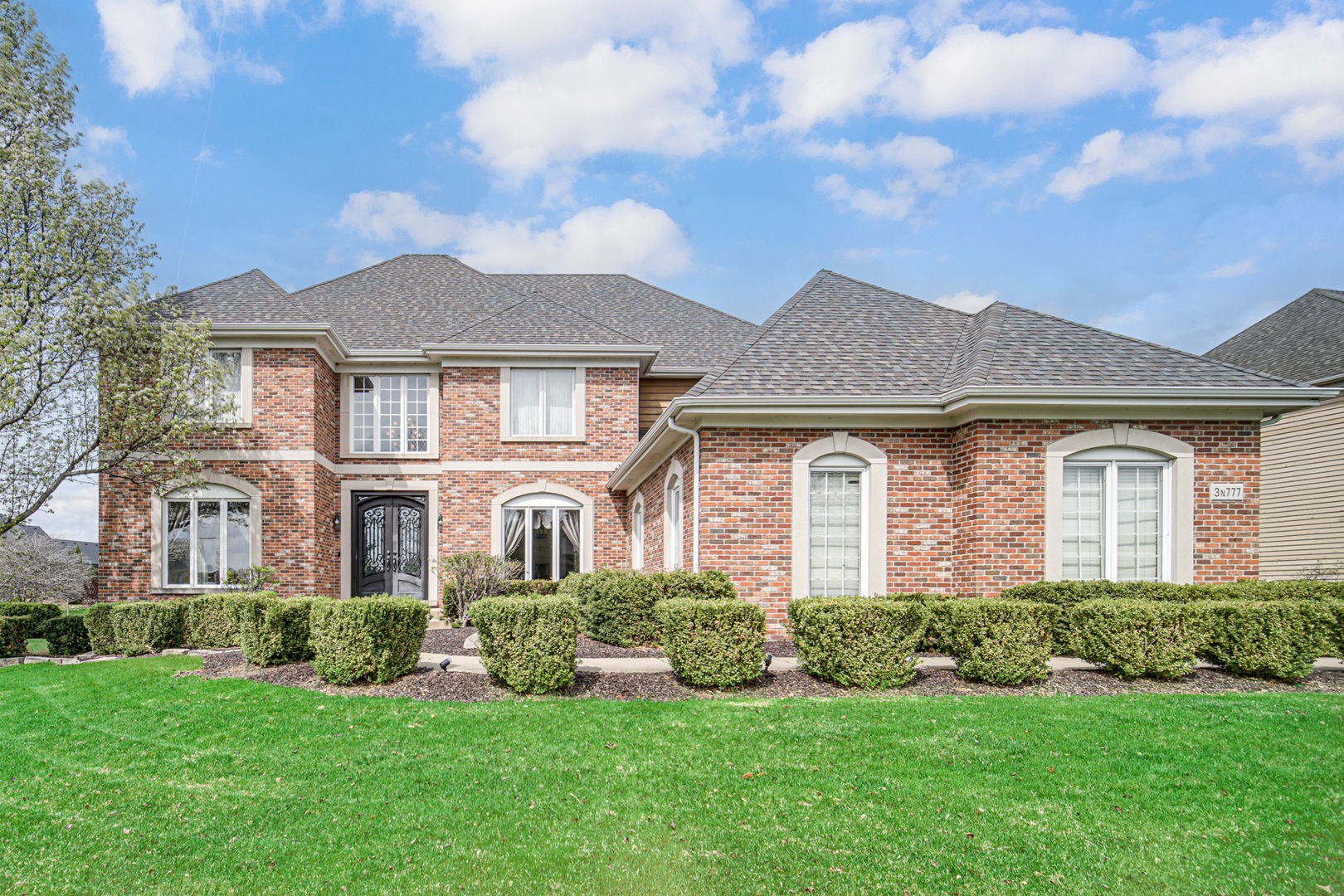 3N777 Walt Whitman Road, St. Charles, IL 60175