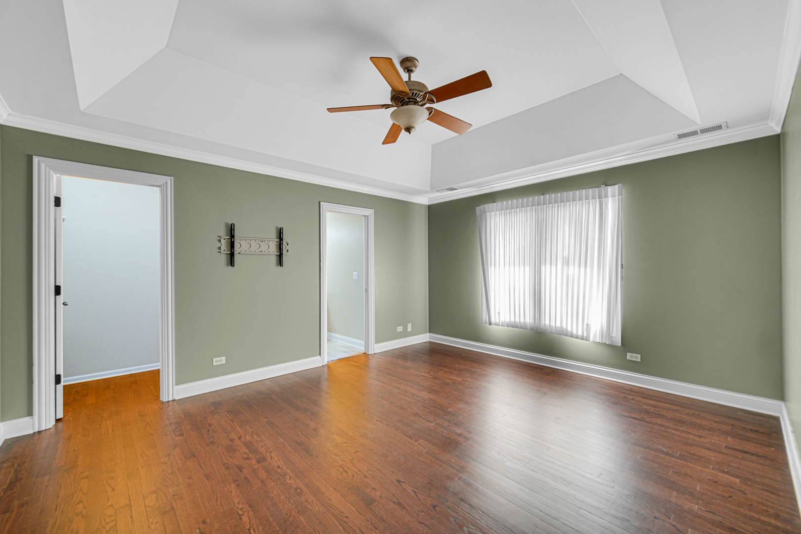 3N777 Walt Whitman Road, St. Charles, IL 60175