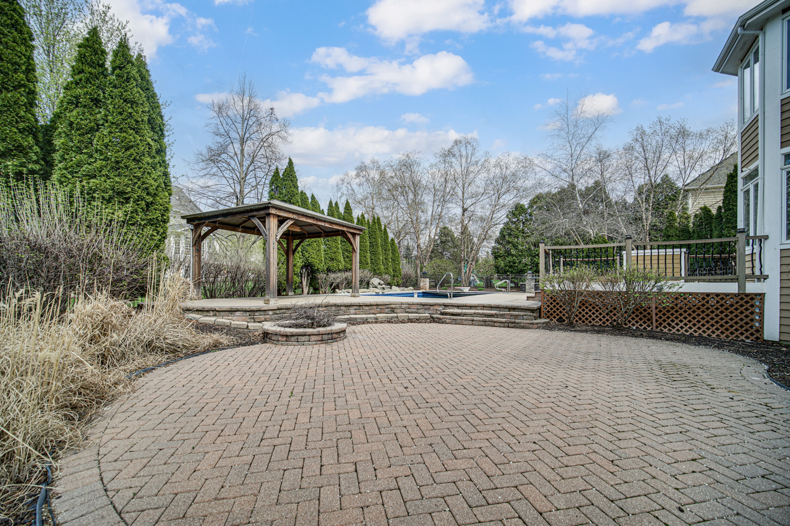 3N777 Walt Whitman Road, St. Charles, IL 60175