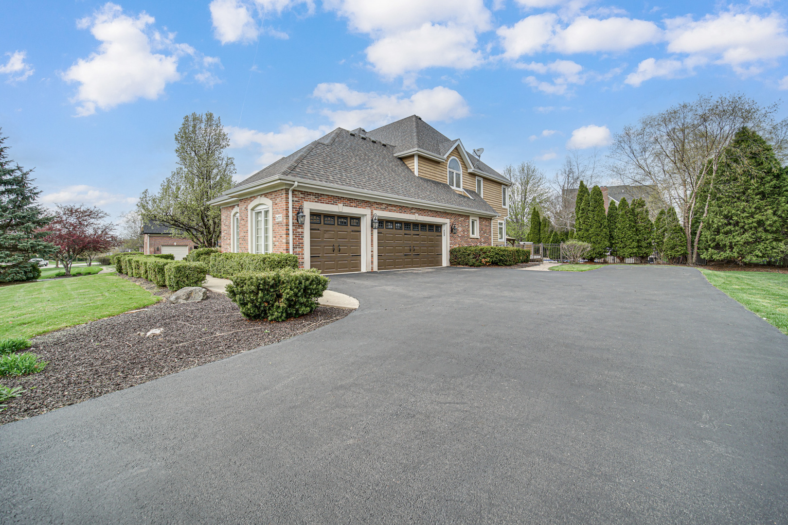 3N777 Walt Whitman Road, St. Charles, IL 60175