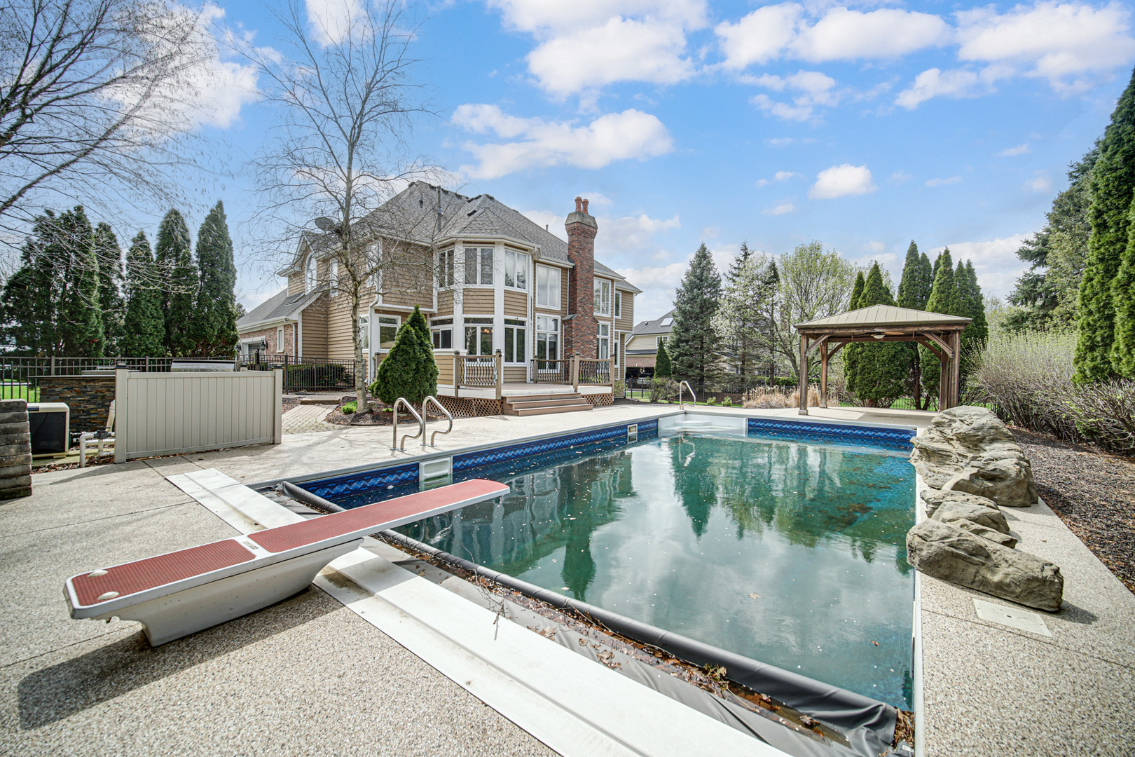 3N777 Walt Whitman Road, St. Charles, IL 60175