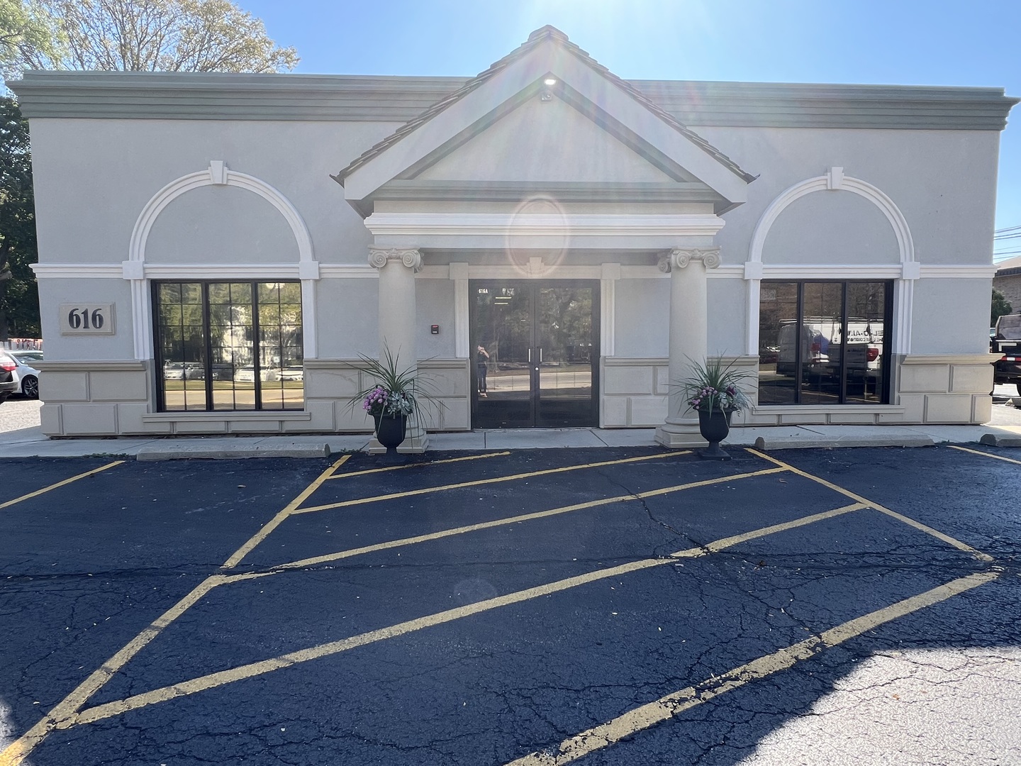 616 W CHILDS Street, Wheaton, IL 60187