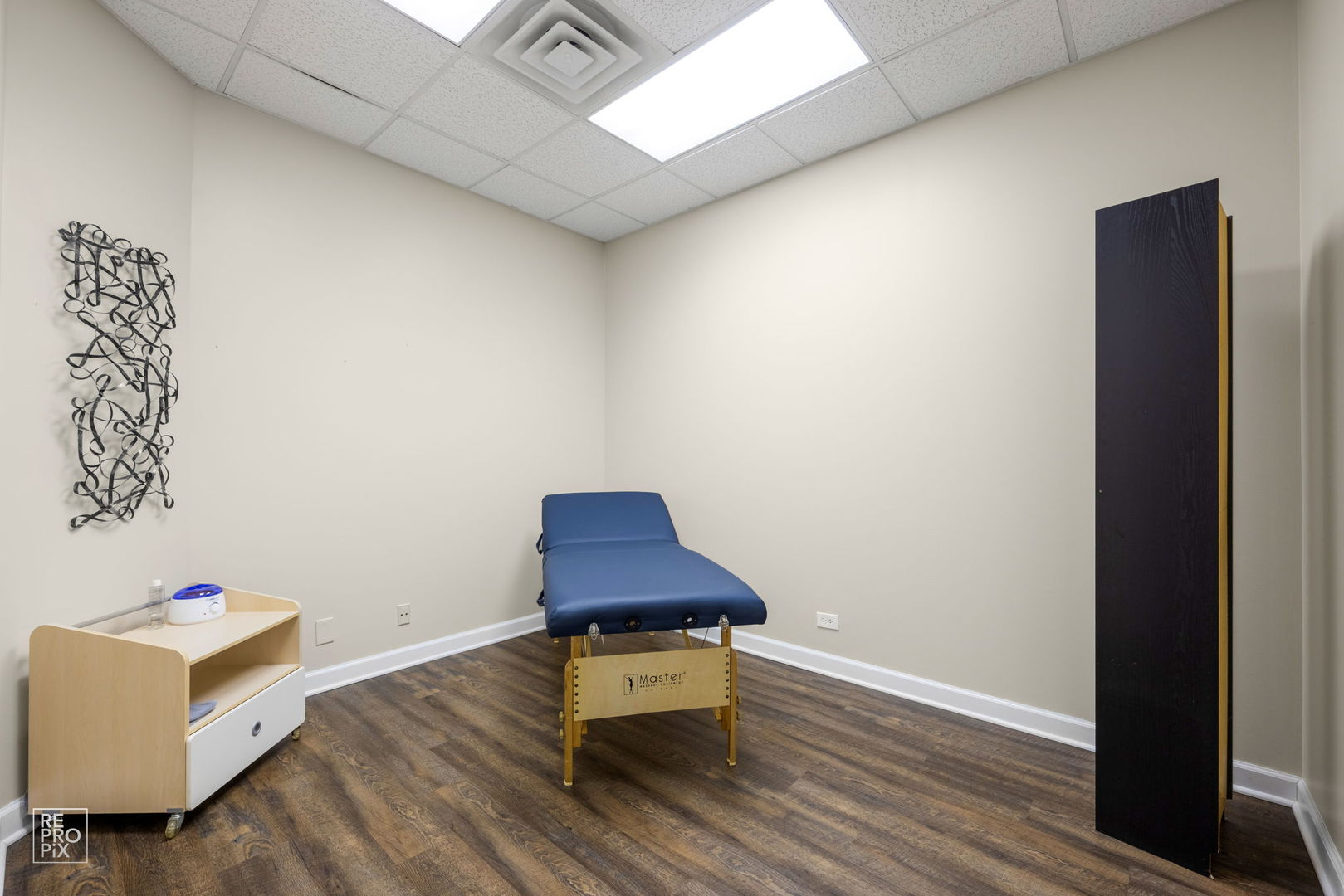 616 W CHILDS Street, Wheaton, IL 60187