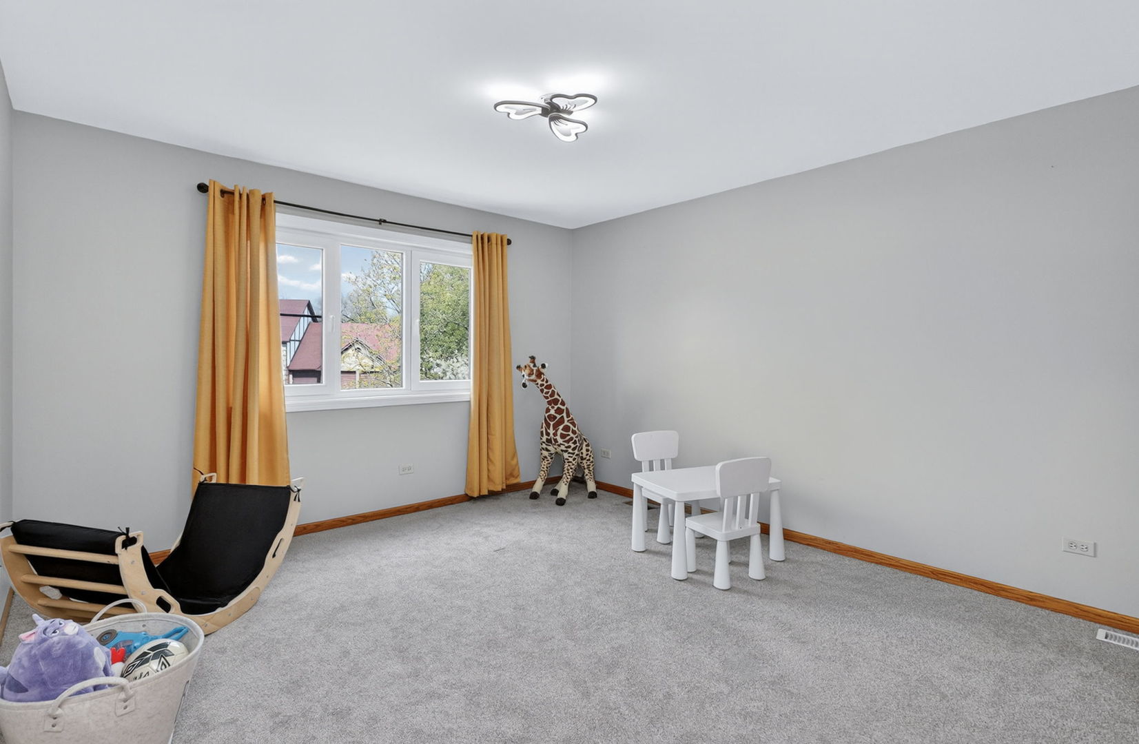 406 E Diane Drive, Palatine, IL 60074