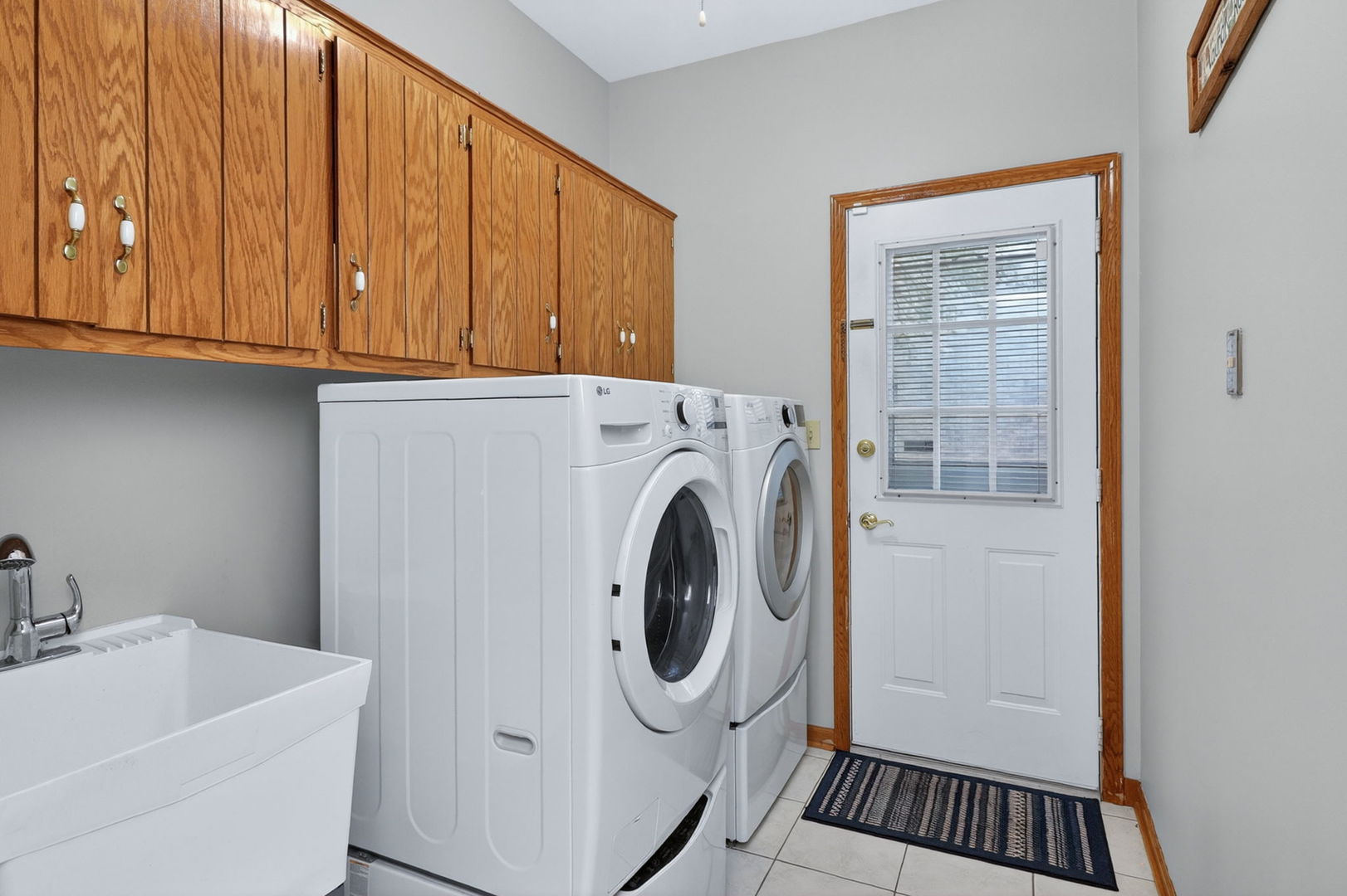 406 E Diane Drive, Palatine, IL 60074