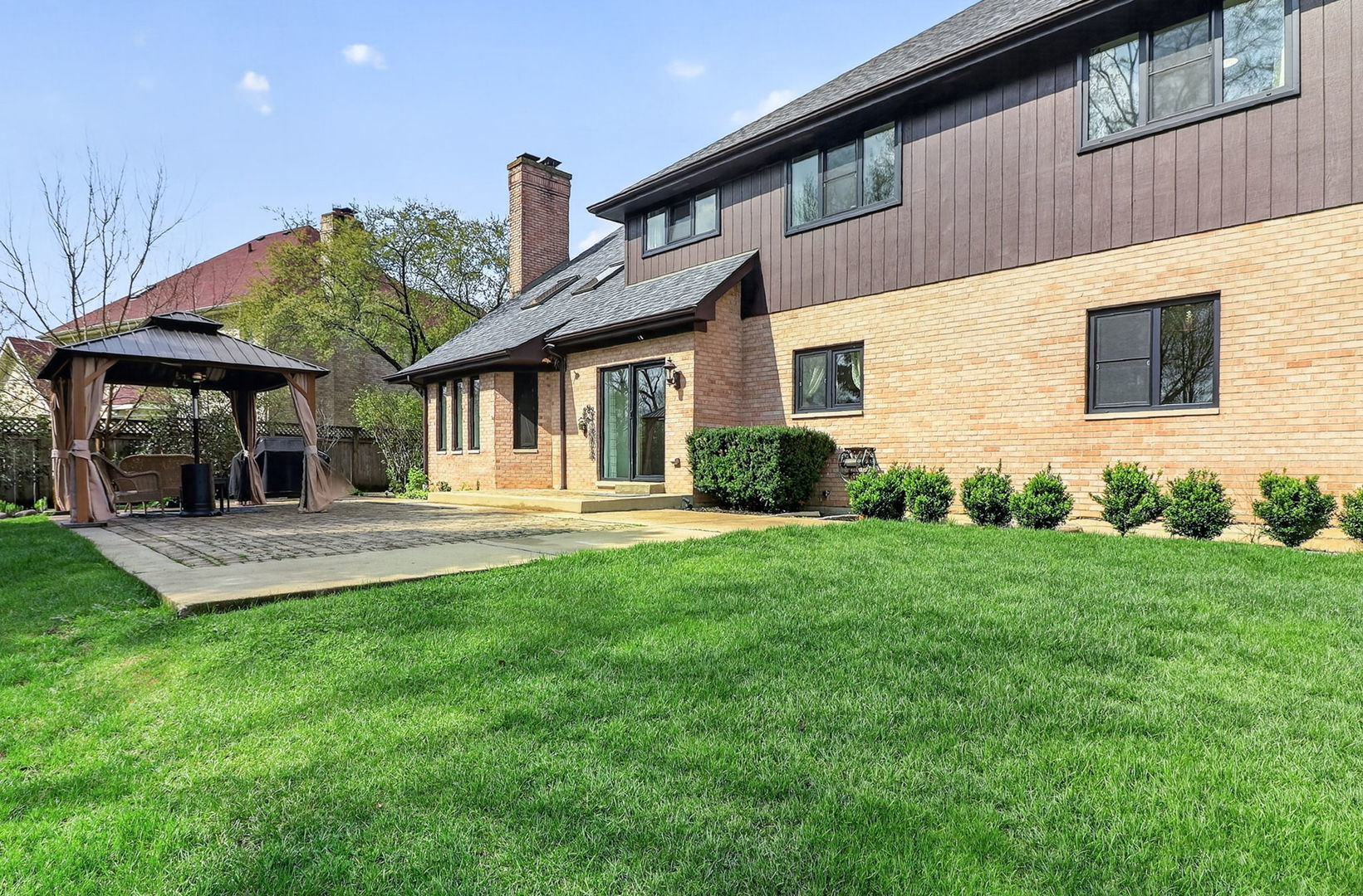 406 E Diane Drive, Palatine, IL 60074