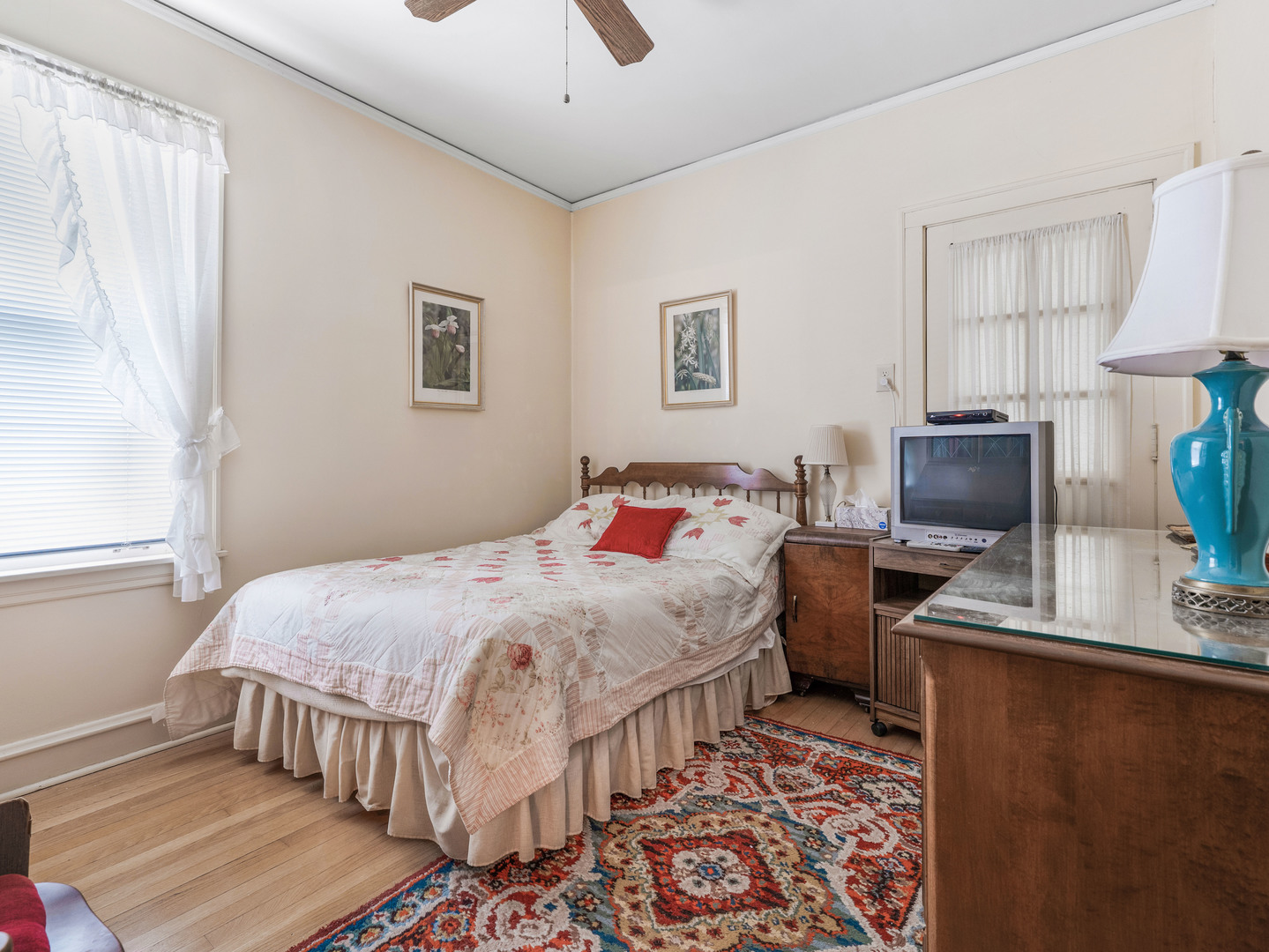 1118 Garden Street, Park Ridge, IL 60068