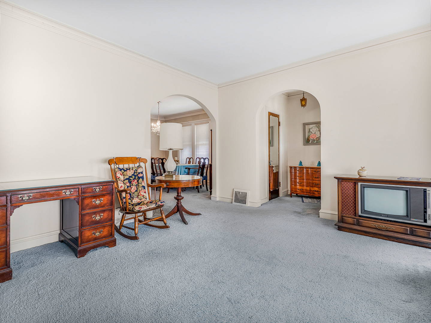 1118 Garden Street, Park Ridge, IL 60068