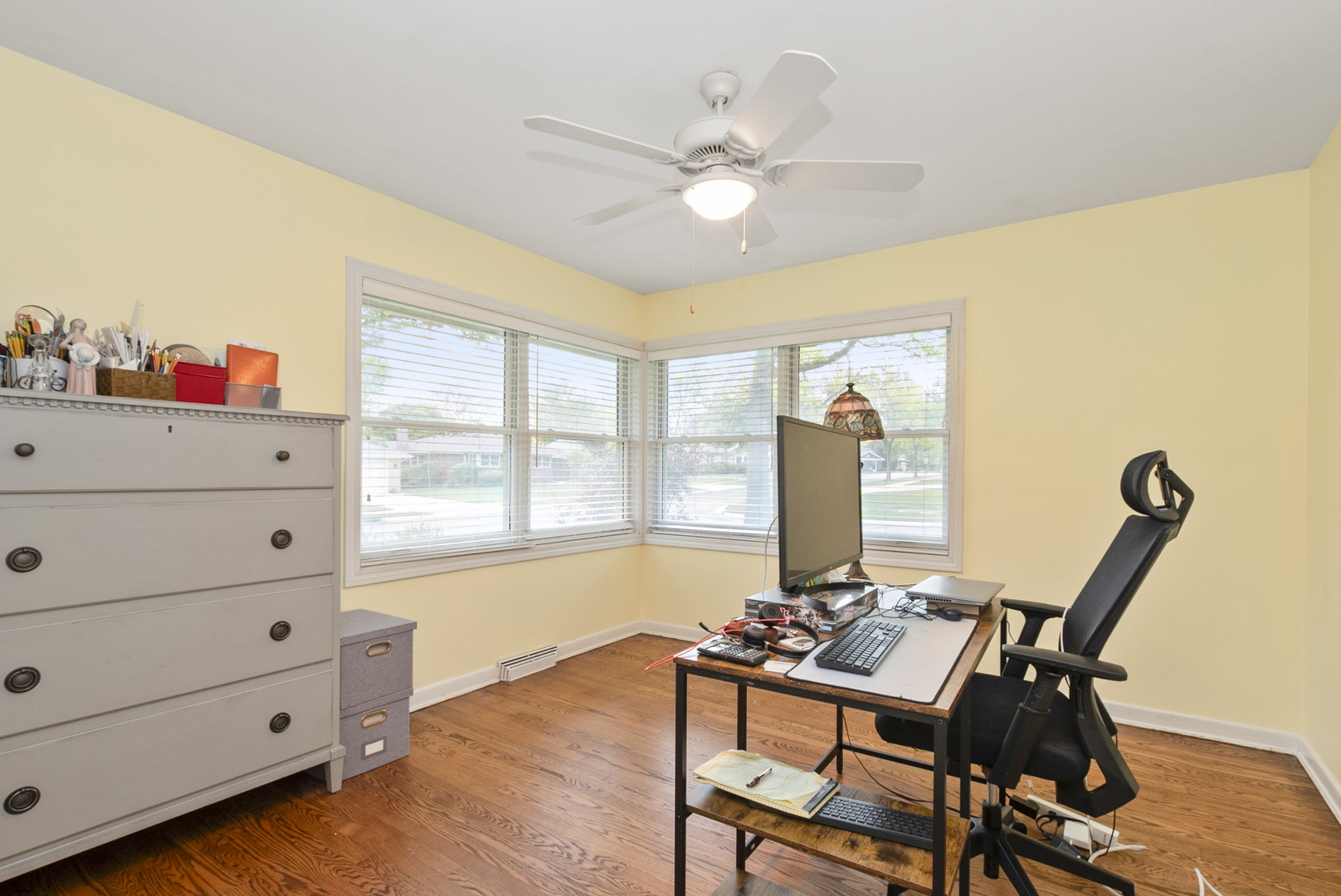 5301 howard Avenue, Western Springs, IL 60558