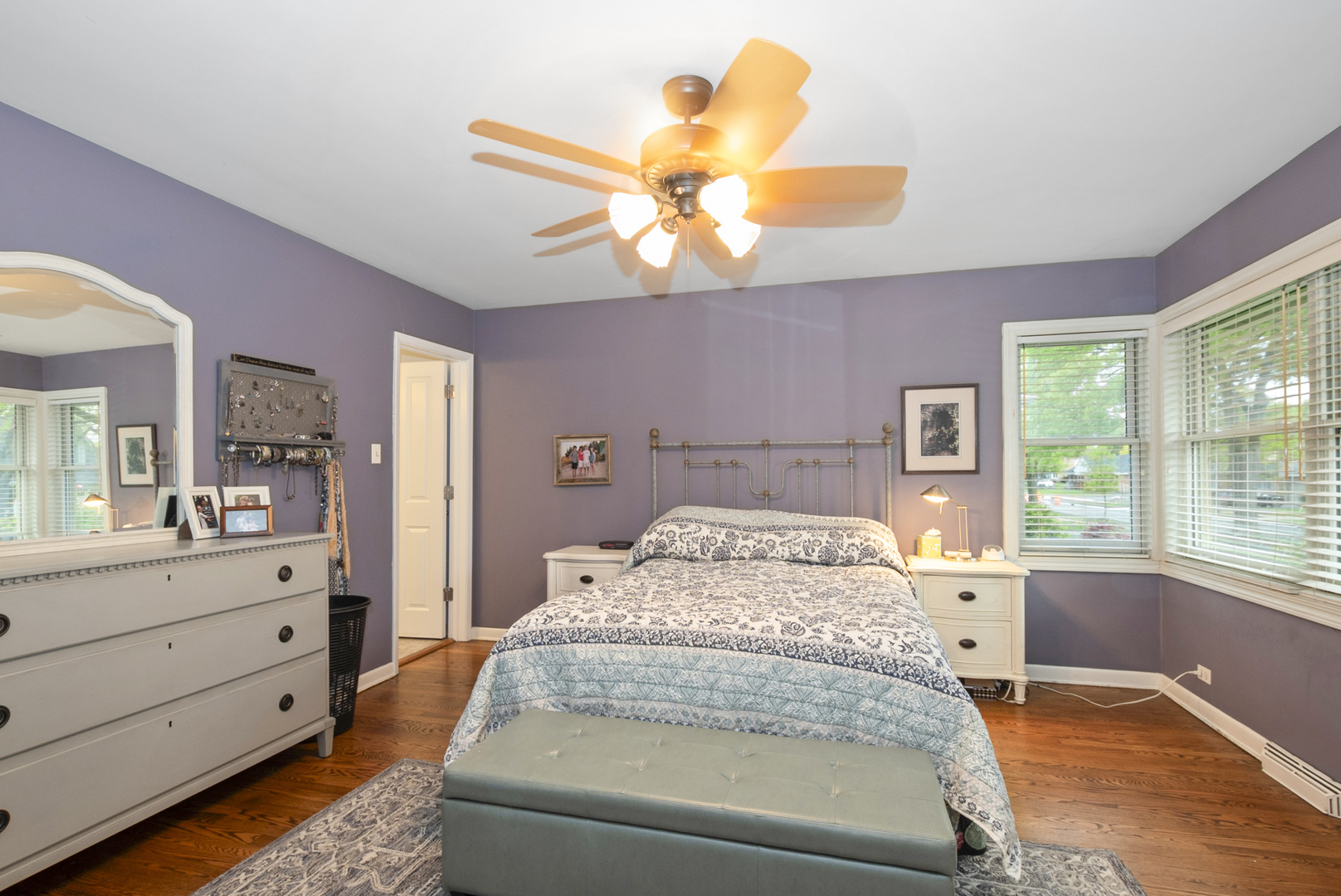 5301 howard Avenue, Western Springs, IL 60558