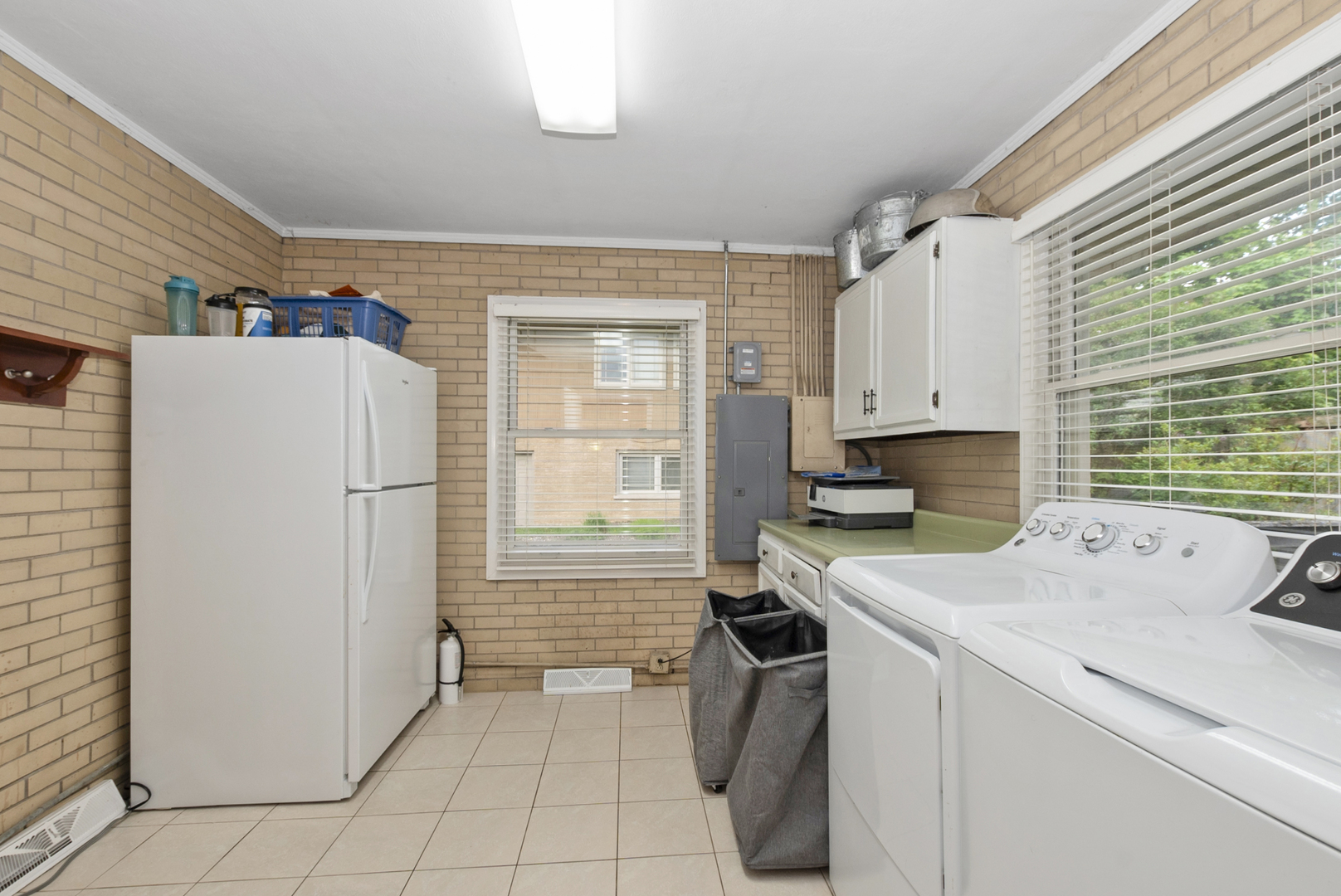 5301 howard Avenue, Western Springs, IL 60558