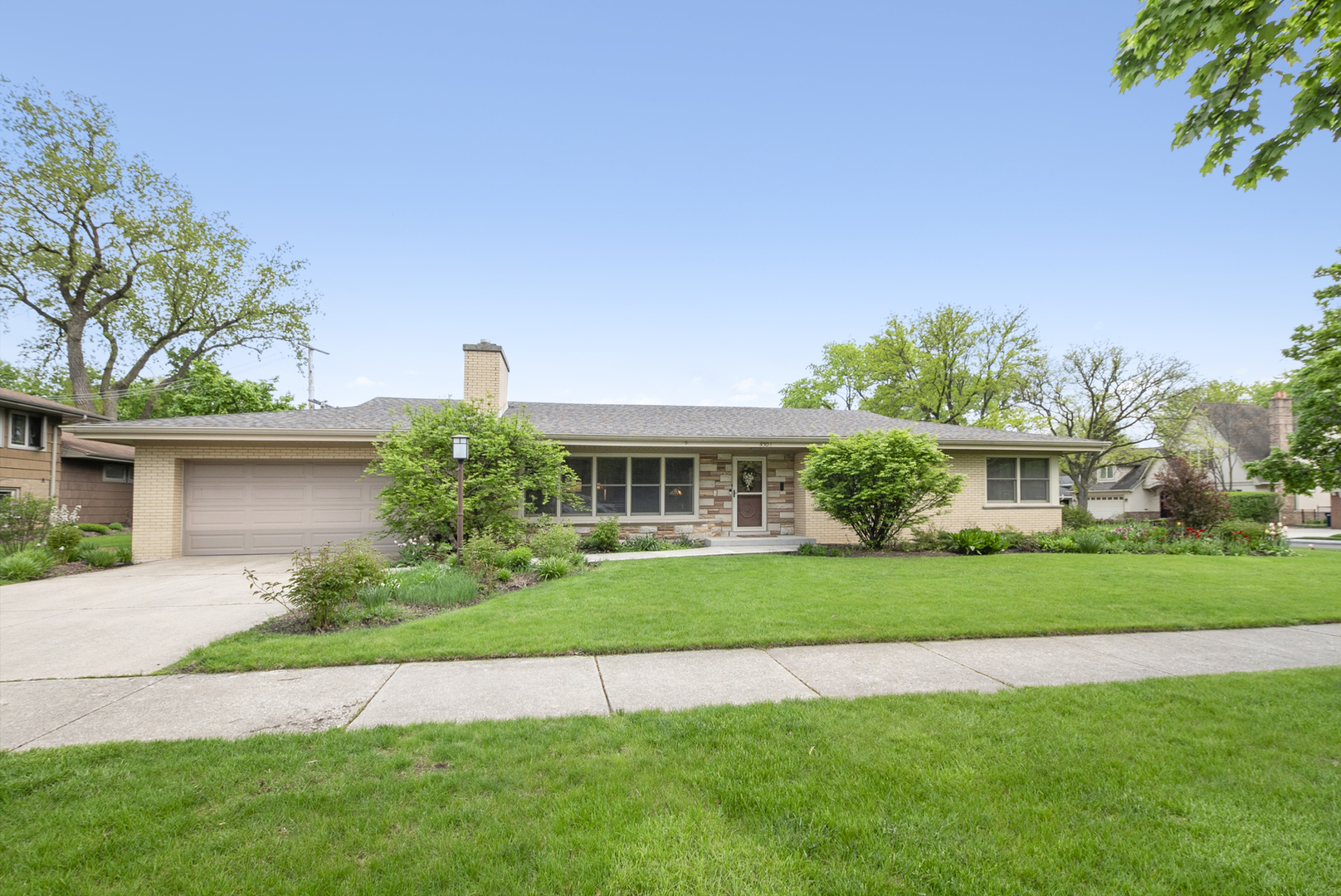 5301 howard Avenue, Western Springs, IL 60558