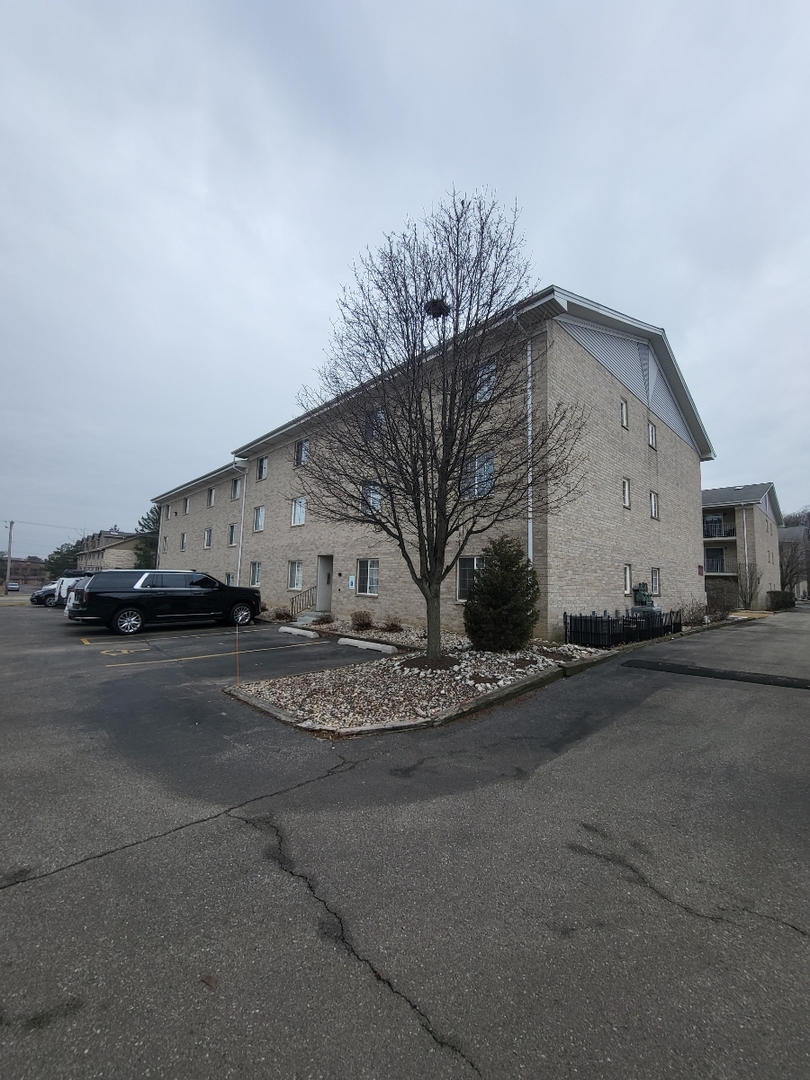 9138 W 95TH Street #3B, Hickory Hills, IL 60457