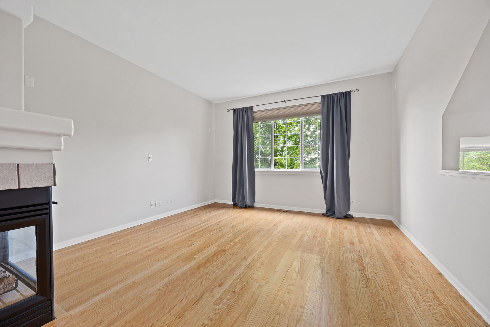 2169 W Concord Lane, Addison, IL 60101