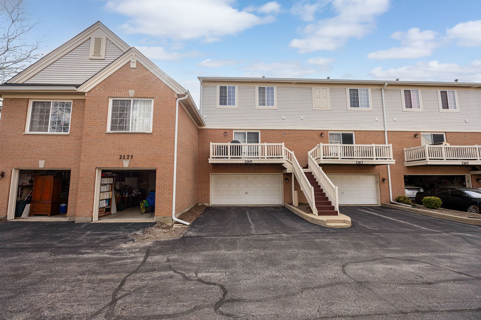 2169 W Concord Lane, Addison, IL 60101