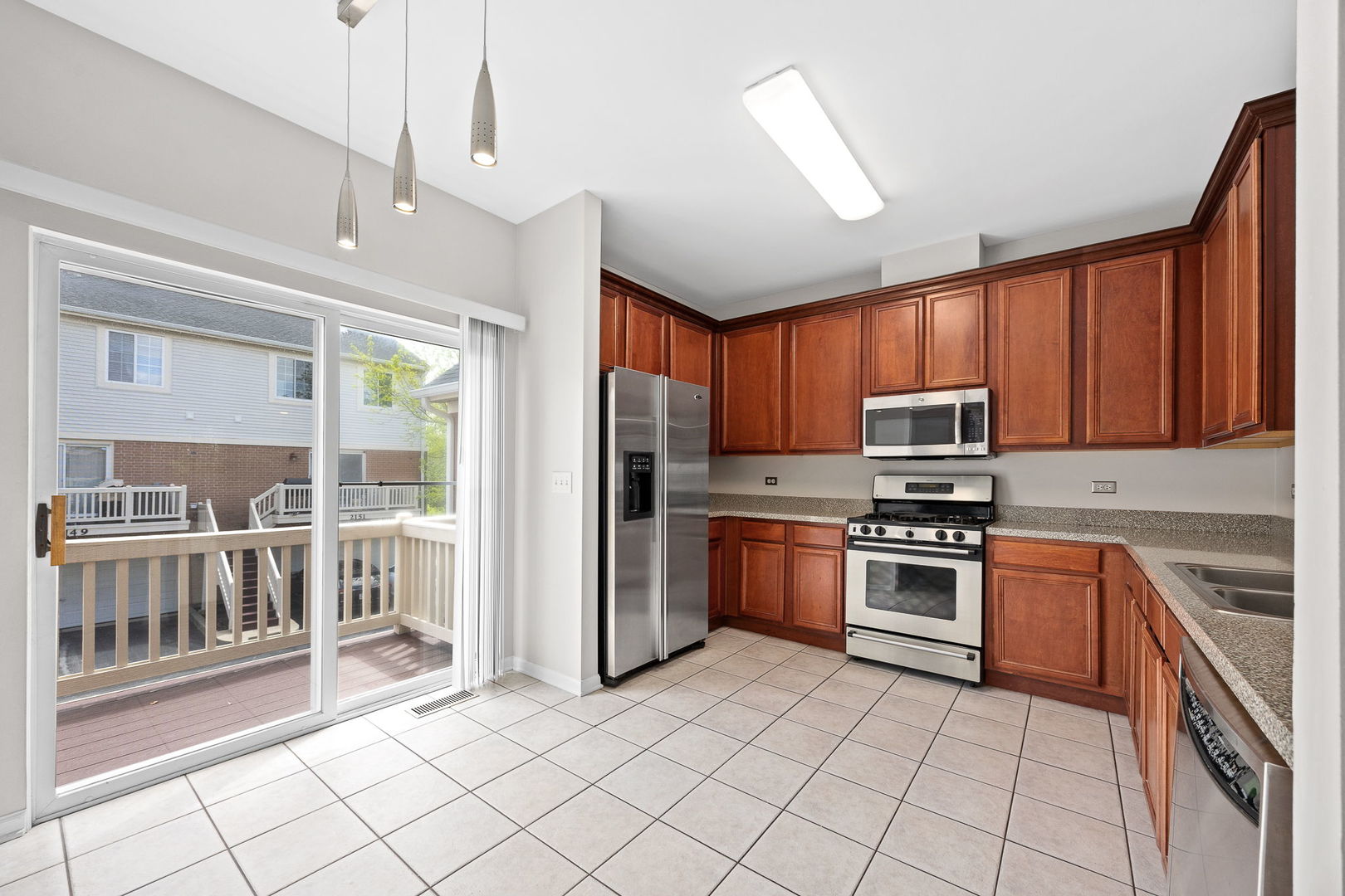 2169 W Concord Lane, Addison, IL 60101