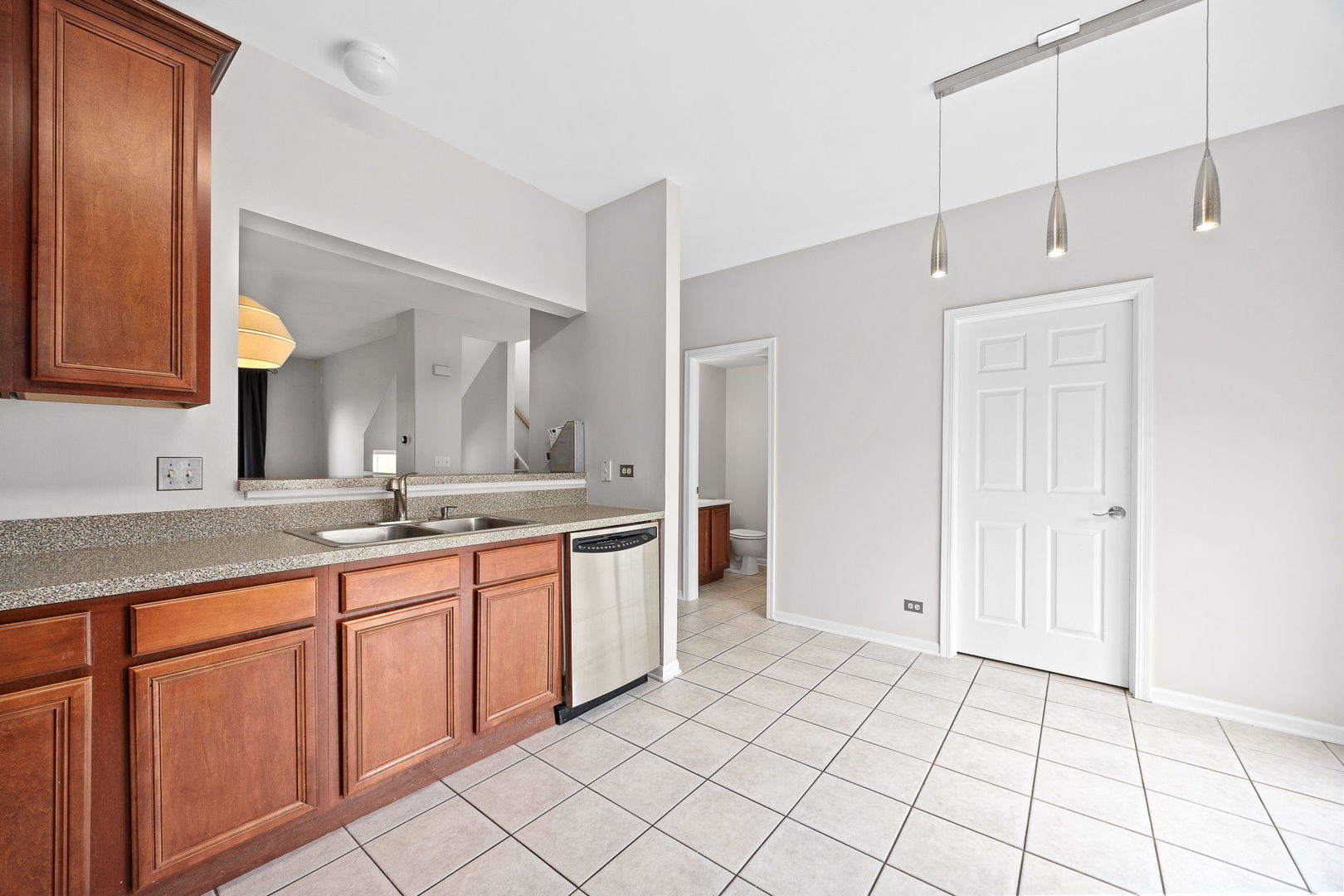 2169 W Concord Lane, Addison, IL 60101