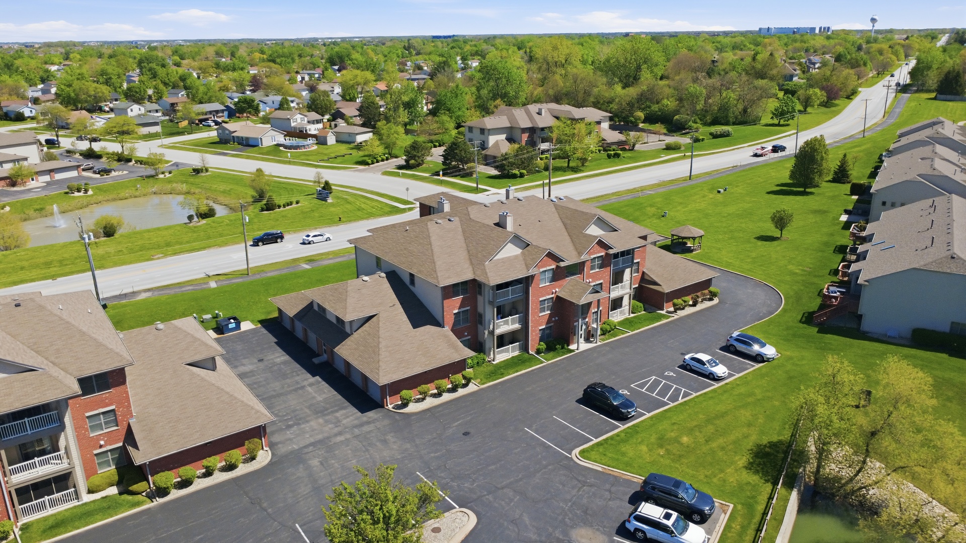 20345 S RAINFORD Drive #2C, Frankfort, IL 60423