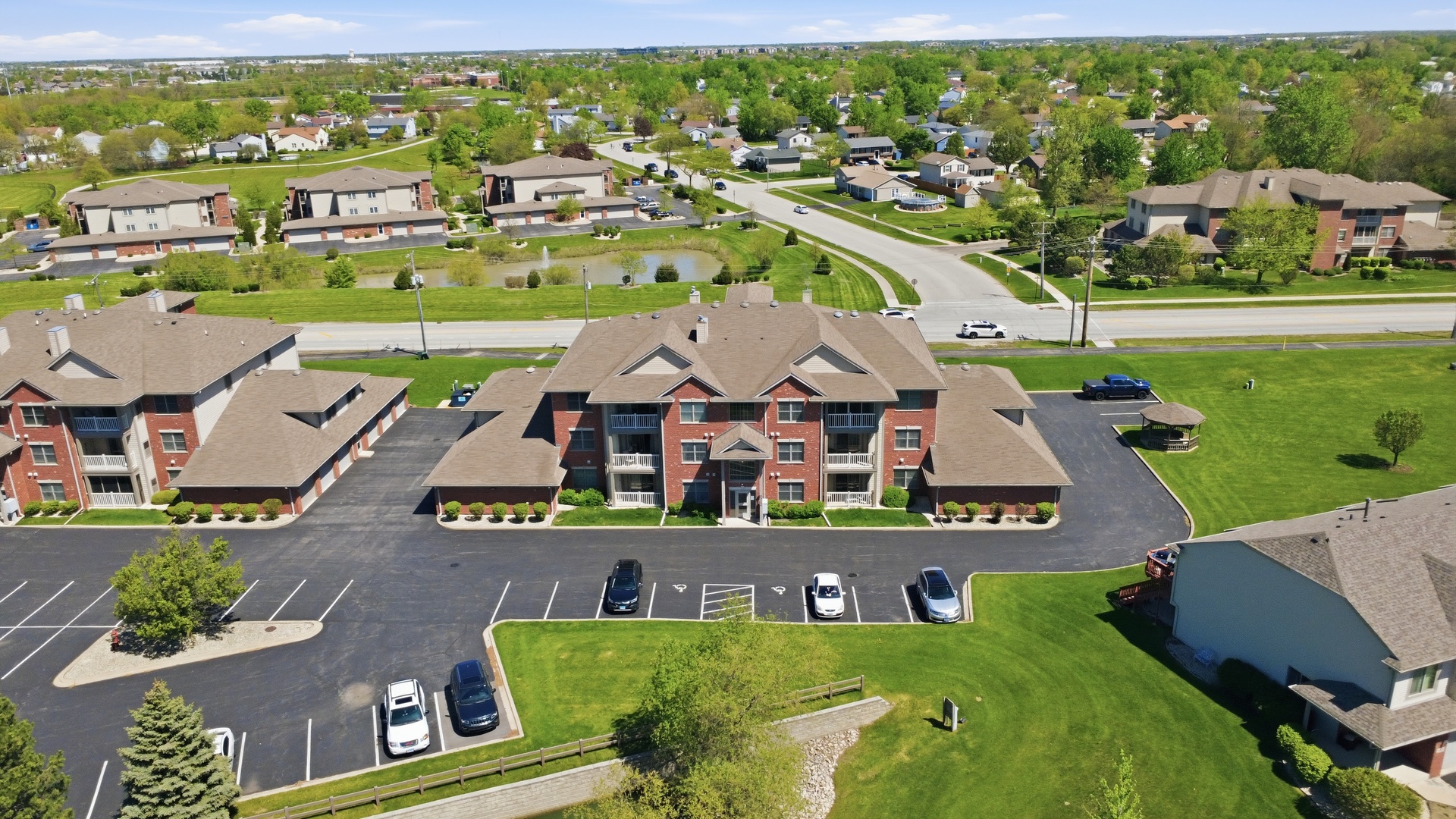 20345 S RAINFORD Drive #2C, Frankfort, IL 60423