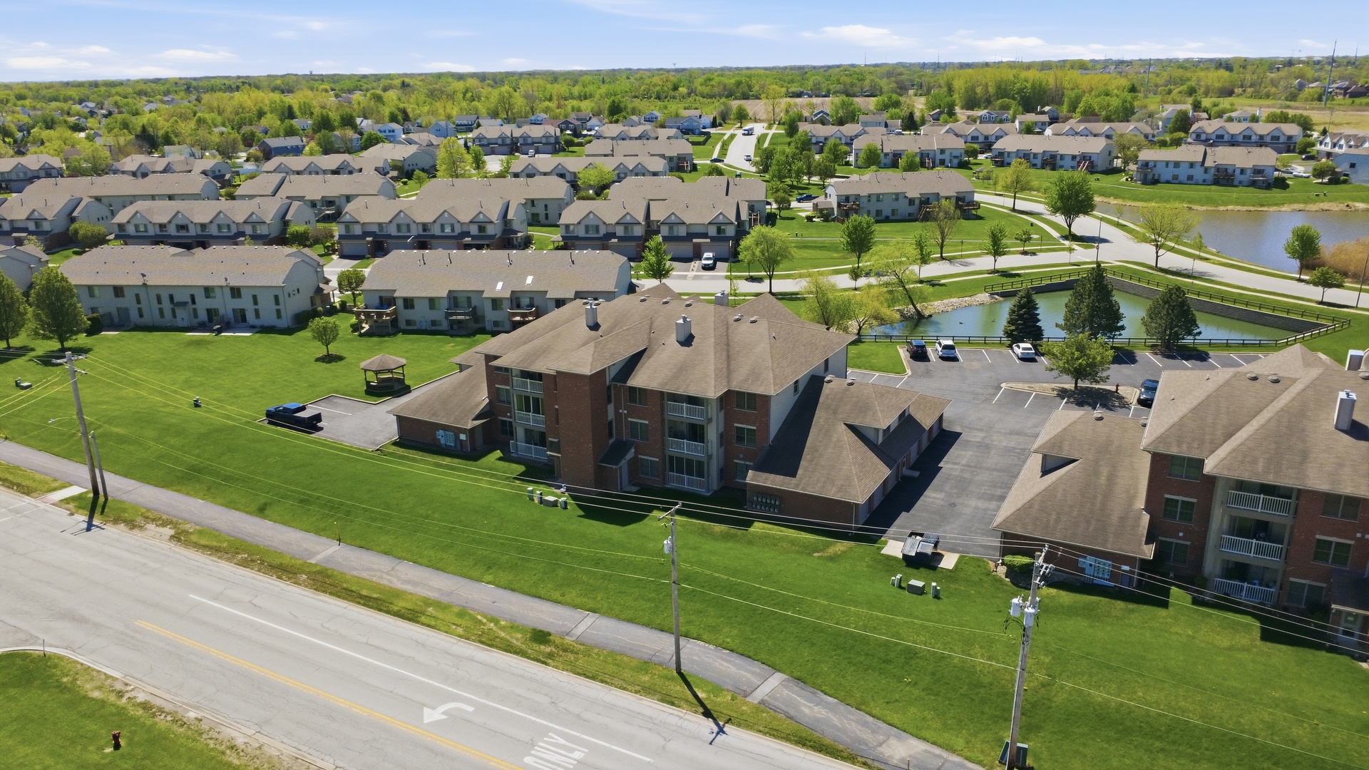 20345 S RAINFORD Drive #2C, Frankfort, IL 60423