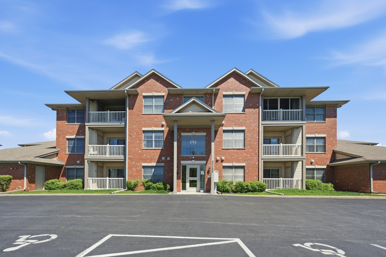 20345 S RAINFORD Drive #2C, Frankfort, IL 60423