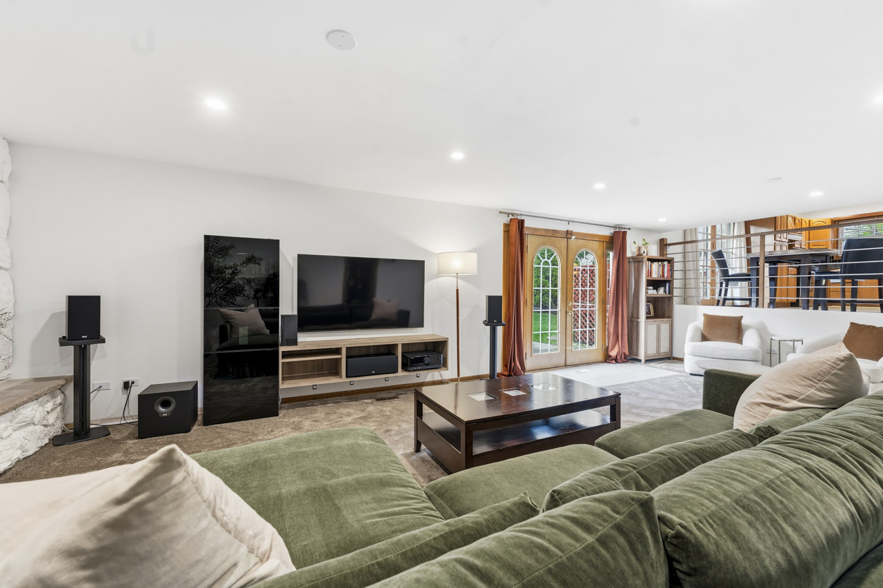 424 Assembly Drive, Bolingbrook, IL 60440