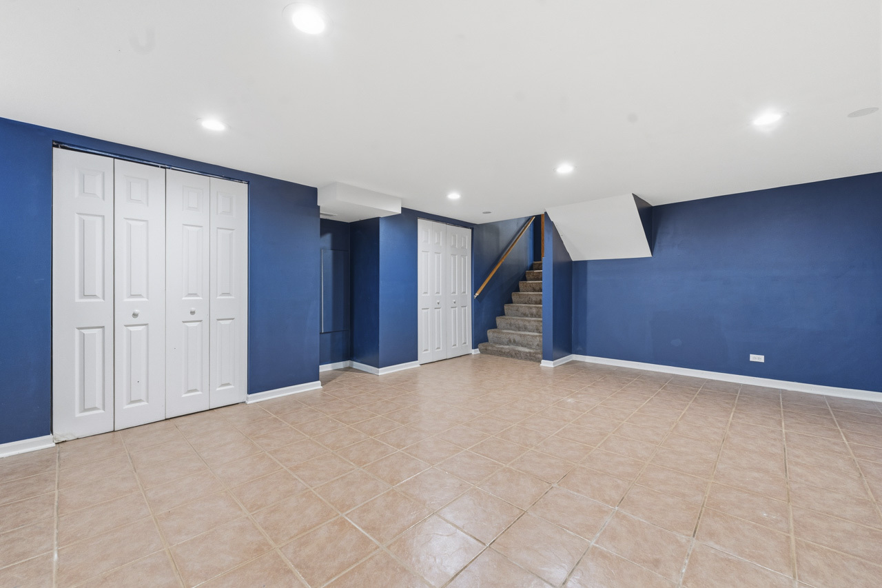 424 Assembly Drive, Bolingbrook, IL 60440