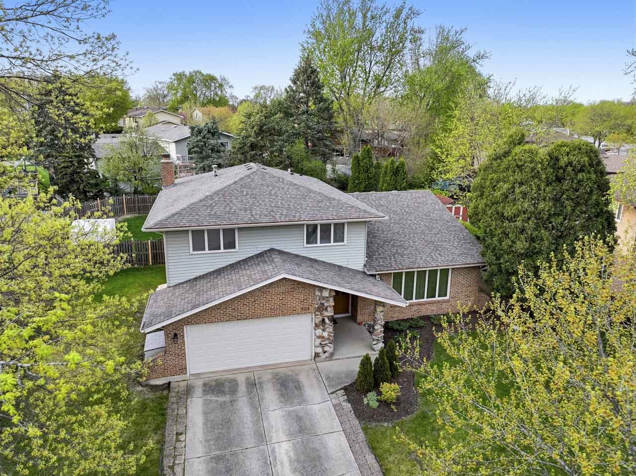 424 Assembly Drive, Bolingbrook, IL 60440