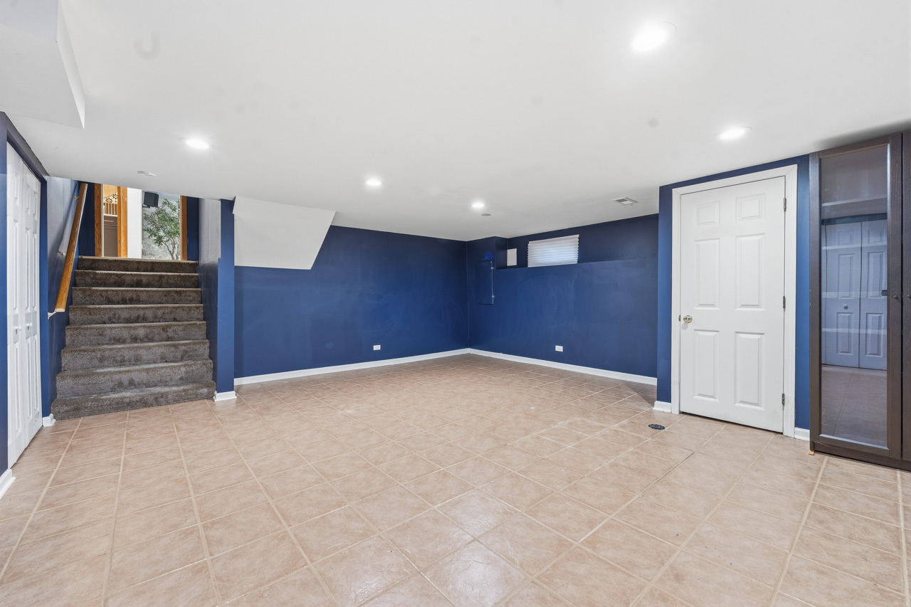 424 Assembly Drive, Bolingbrook, IL 60440