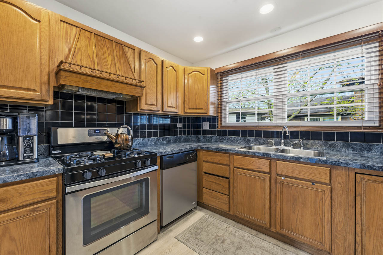 424 Assembly Drive, Bolingbrook, IL 60440