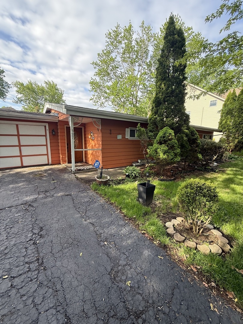 22W537 Cherry Lane, Glen Ellyn, IL 60137